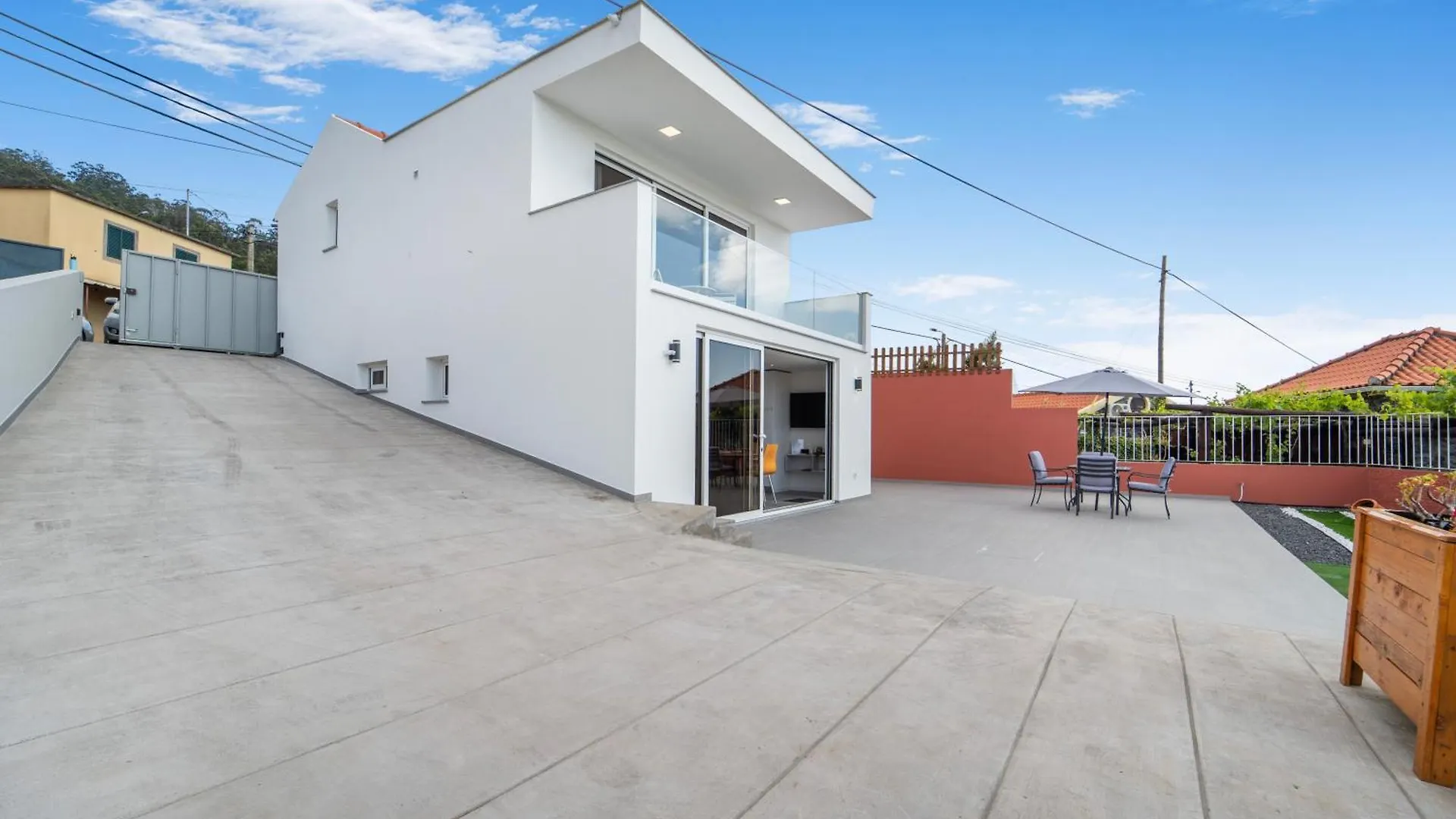 Brand New Private Modern Apartment With Patio And Sea View Calheta  Calheta (Madeira)